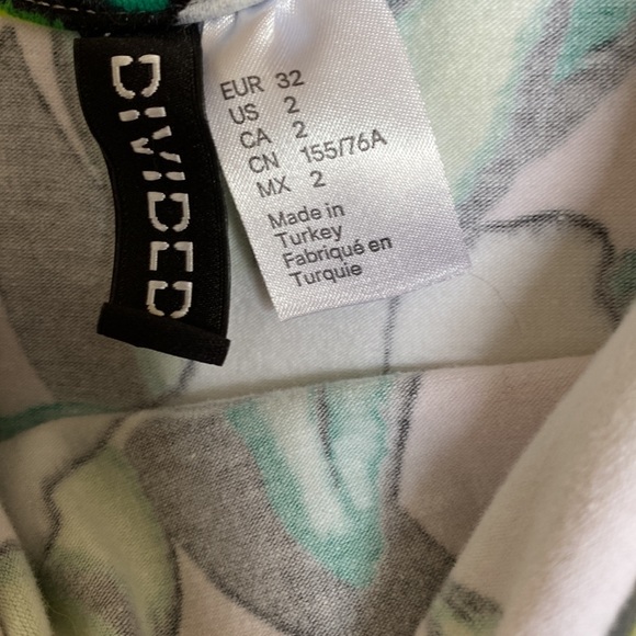 Floral dress - Picture 3 of 4